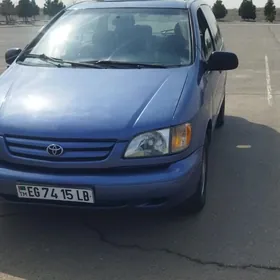 Toyota Sienna 2000