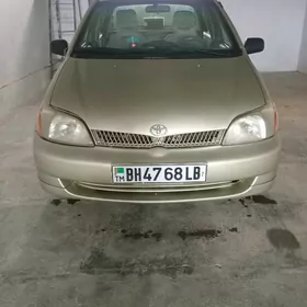 Toyota Echo 2002