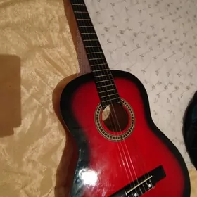 Satlyk Gitara täzeje dur