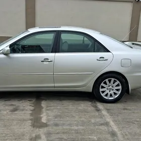 Toyota Camry 2004