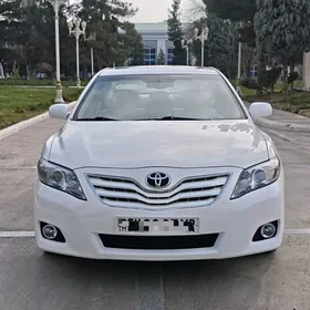 Toyota Camry 2010
