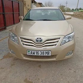 Toyota Camry 2011