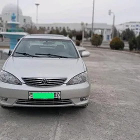 Toyota Camry 2004