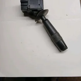 ПЕРЕКЛЮЧАТЕЛЬ ФАР Peugeot 405