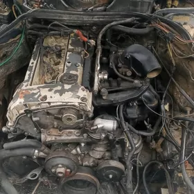 Mercedes-Benz 230E 1990