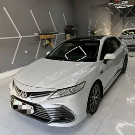 Toyota Camry 2022