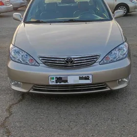 Toyota Camry 2004