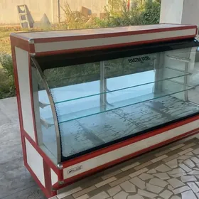 витрина холадилник