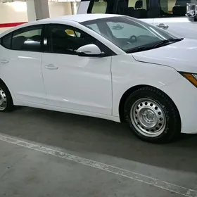 Hyundai Elantra 2020