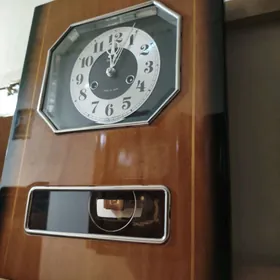 Часы ЯНТАРЬ