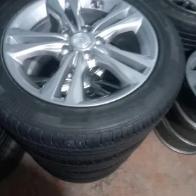 Hyundai Disga Teker 4si Bile