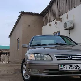 Toyota Camry 1999