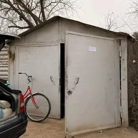 ГаражГараж на продажу