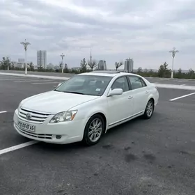 Toyota Avalon 2005