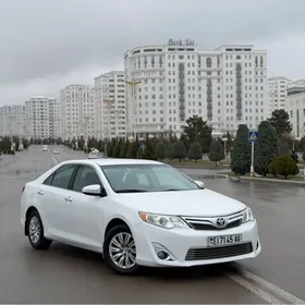 Toyota Camry 2013