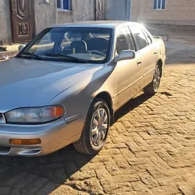 Toyota Camry 1993
