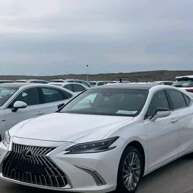 Lexus ES 350 2023
