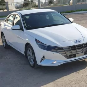 Hyundai Elantra 2023