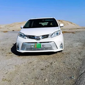 Sienna taksi hyzmaty