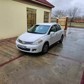 Nissan Versa 2010