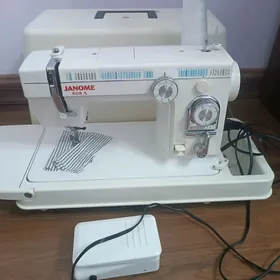 швейная машинка Janome 808A