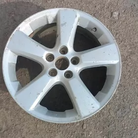 диске.  18.  лексус