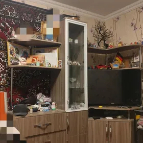 уголок мебельный