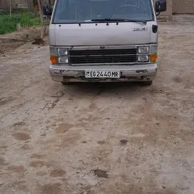 Toyota Hiace 1987