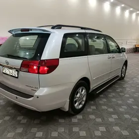 Toyota Sienna 2005