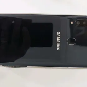 Samsung A20s
