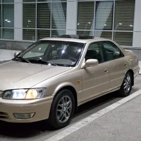 Toyota Camry 2000