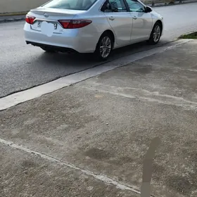 Toyota Camry 2016