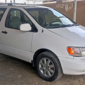 Toyota Sienna 2000