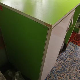 кухонный шкаф