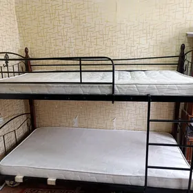 кровать двухъярусная. krowat