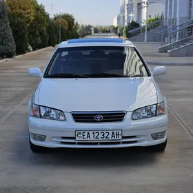 Toyota Camry 2000