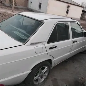 Mercedes-Benz 190E 1995