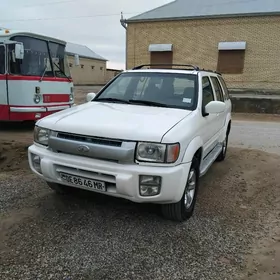 Infiniti QX4 2000