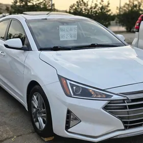 Hyundai Elantra 2020