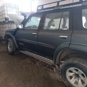 Nissan Patrol 1998