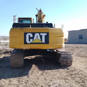 Caterpillar 320 Series 2002