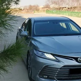 Toyota Camry 2020