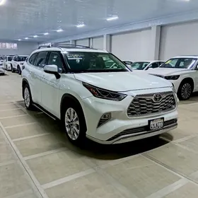 Toyota Highlander 2022