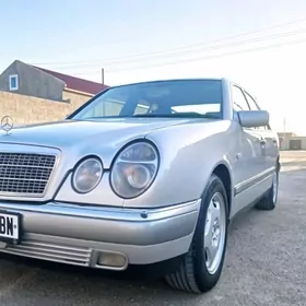Mercedes-Benz E320 1997