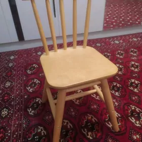 Детский стульчик.