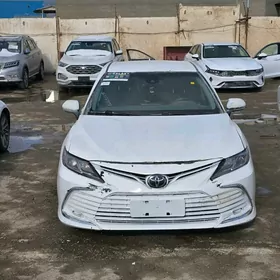 Toyota Camry 2022