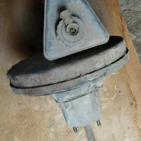 Wakuum (tormoznoý) omega.