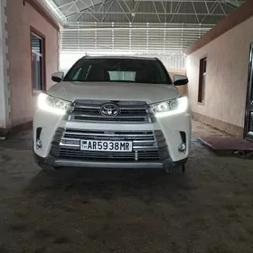 Toyota Highlander 2019