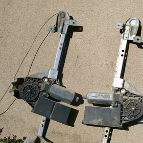 Steklo podýomnik. Aýna galdyrý