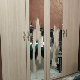 шкаф большой